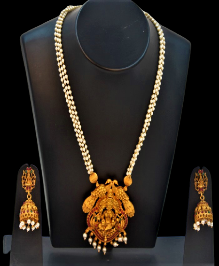Lakshmi Peacock  White Pearl Matte Mala Set